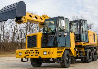 Teleskopická rypadla Gradall XL 4100 V