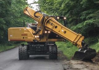 Teleskopická rypadla Gradall XL 4300 V