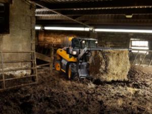 Teleskopické manipulátory JCB 516-40
