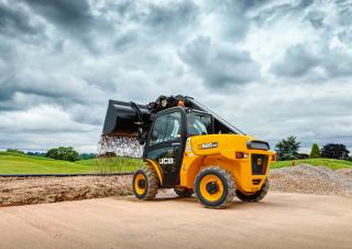 Teleskopické manipulátory JCB 520-40