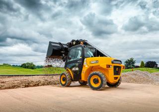 Teleskopické manipulátory JCB 520-40