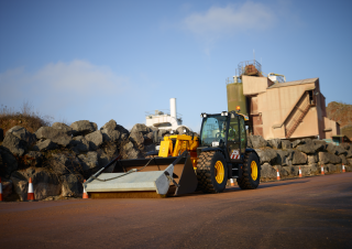 Teleskopické manipulátory JCB 541-70