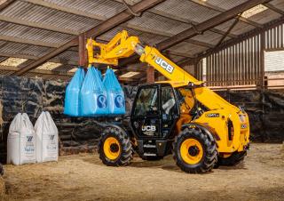 Teleskopické manipulátory JCB 541-70