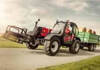 Teleskopické manipulátory Case IH Farmlift 737