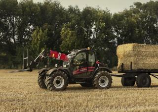 Teleskopické manipulátory Case IH Farmlift 737