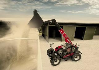 Teleskopické manipulátory Case IH Farmlift 737