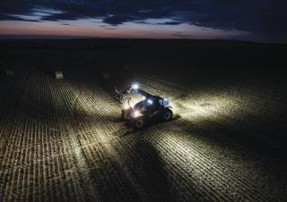 Teleskopické manipulátory New Holland LM 7.42 Elite