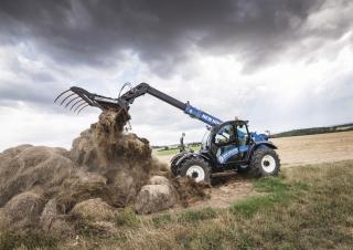 Teleskopické manipulátory New Holland LM 7.42 Elite