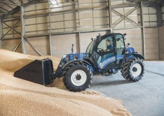 Teleskopické manipulátory New Holland LM 7.42 Elite