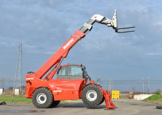 Teleskopické manipulátory Manitou MHT 1490