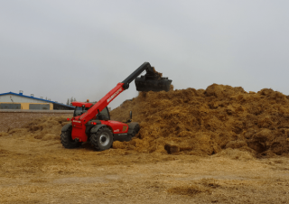 Teleskopické manipulátory Manitou MLT-X 735 T LSU