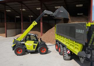 Teleskopické manipulátory Claas Scorpion 732