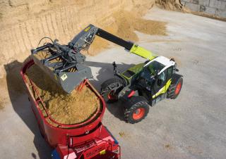 Teleskopické manipulátory Claas Scorpion 736 