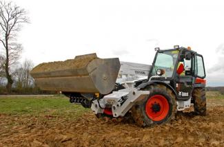 Teleskopické manipulátory Bobcat T 35120 L