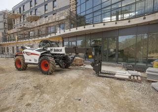 Teleskopické manipulátory Bobcat T35.130SLP 100 IV