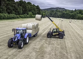 Teleskopické manipulátory New Holland TH7.32 Standard 