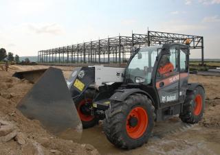 Teleskopické manipulátory Bobcat TL470HF Agri