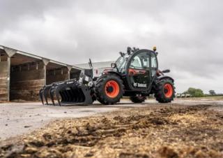 Teleskopické manipulátory Bobcat TL619