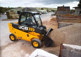 Teleskopické manipulátory JCB TLT30D  