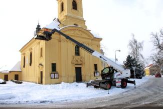 Teleskopické nakladače s horní konstrukcí Bobcat TR50210