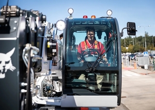 Teleskopické nakladače s horní konstrukcí Bobcat TR70.260