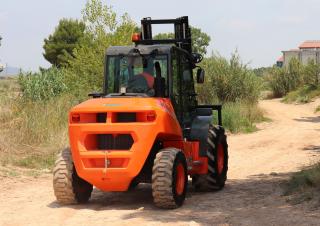 Terénní vysokozdvižné vozíky Ausa C 501 H x4