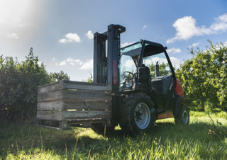 Terénní vysokozdvižné vozíky Manitou MC 18-4
