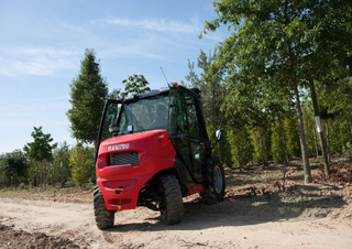 Terénní vysokozdvižné vozíky Manitou MC 18-4