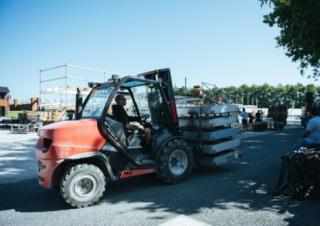 Terénní vysokozdvižné vozíky Manitou MC 25-2
