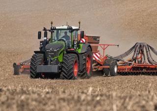 Traktory 4WD Fendt 1038 Vario PowerPlus