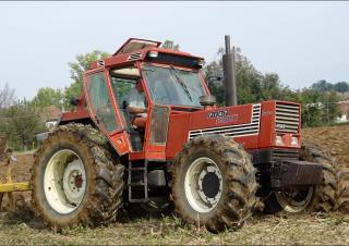 Traktory 4WD Fiatagri 1580