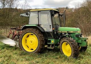 Traktory 4WD John Deere 1750