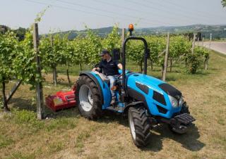 Traktory 4WD Landini 2-050 MR