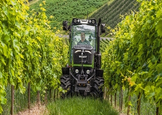 Traktory 4WD Fendt 207 V Vario Power