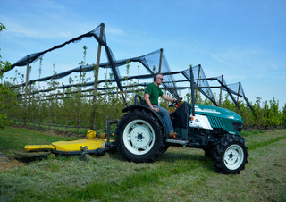Traktory 4WD Arbos 3040