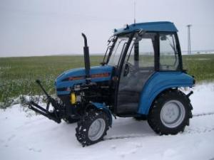 Traktory 4WD Belarus 321