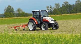 Traktory 4WD Steyr 4055 Kompakt S Basis