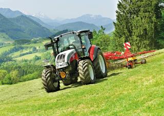 Traktory 4WD Steyr 4075 Kompakt