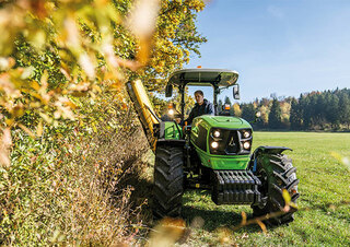 Traktory 4WD DEUTZ-FAHR 4090.4 E