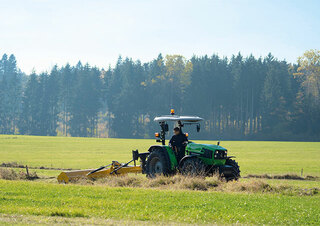 Traktory 4WD DEUTZ-FAHR 4090.4 E