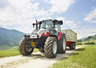 Traktory 4WD Steyr 4105 Kompakt