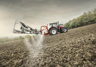 Vozidla Komunální traktory Steyr 4115 Profi CVT