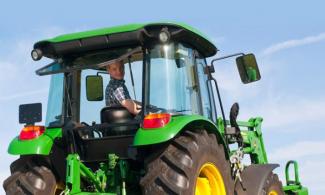 Traktory 4WD John Deere 5075E