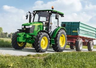 Traktory 4WD John Deere 5075E