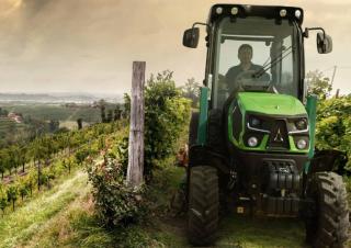 Traktory 4WD DEUTZ-FAHR 5090.4 DF TTV