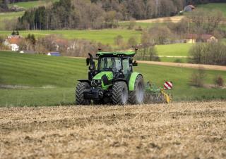 Traktory 4WD DEUTZ-FAHR 5095 LS