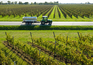 Traktory 4WD DEUTZ-FAHR 5095 DF TTV
