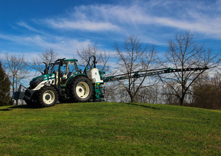Traktory 4WD Arbos 5100