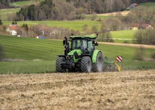 Pásové traktory DEUTZ-FAHR 5100 LS