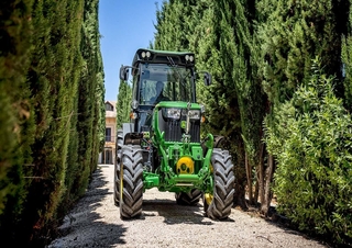 Traktory 4WD John Deere 5105GF